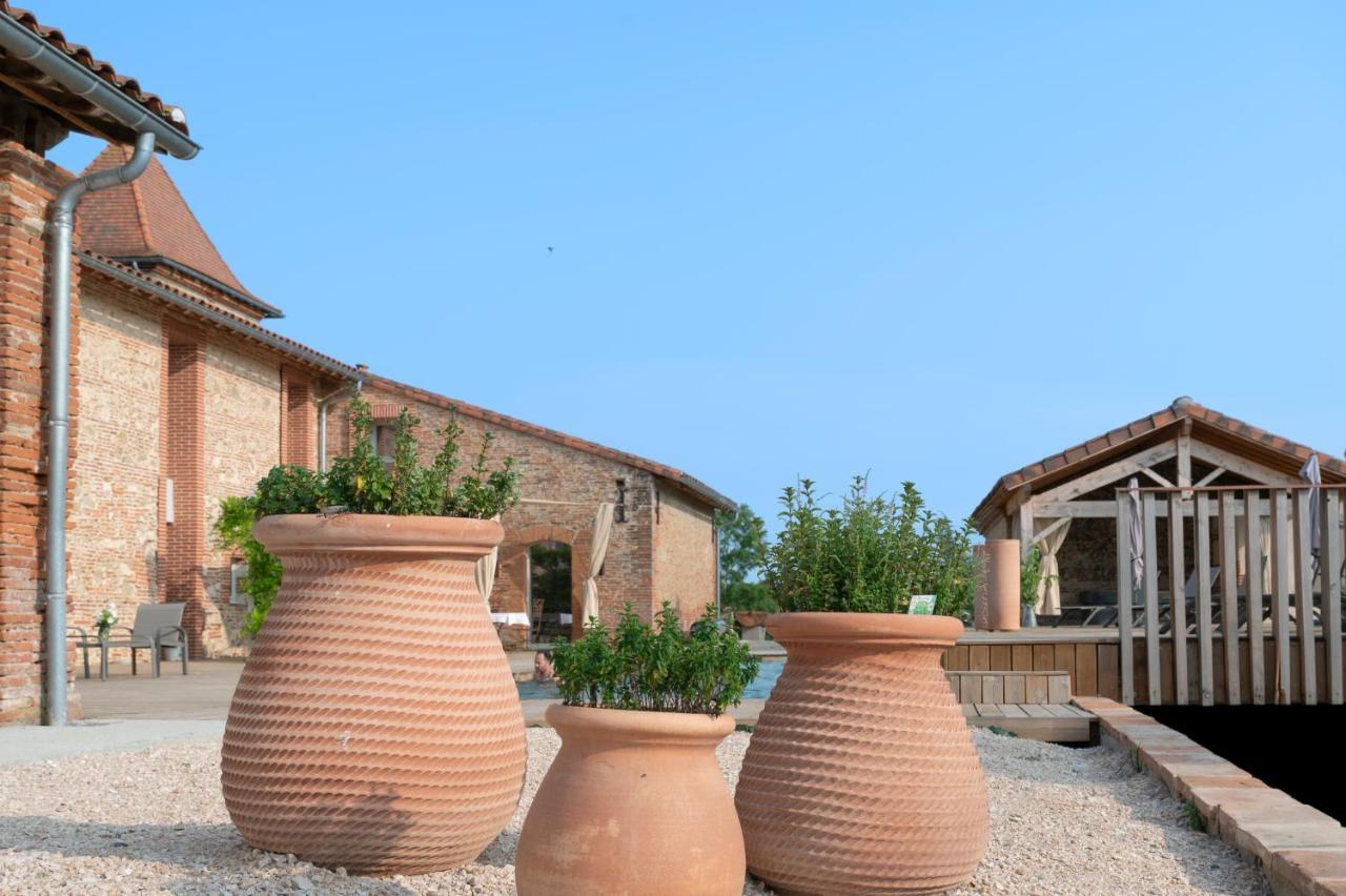 فندق Escons Domaine De Charme Saint-Sulpice-sur-Leze المظهر الخارجي الصورة