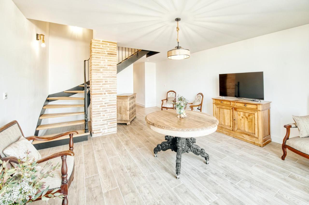 فندق Escons Domaine De Charme Saint-Sulpice-sur-Leze المظهر الخارجي الصورة